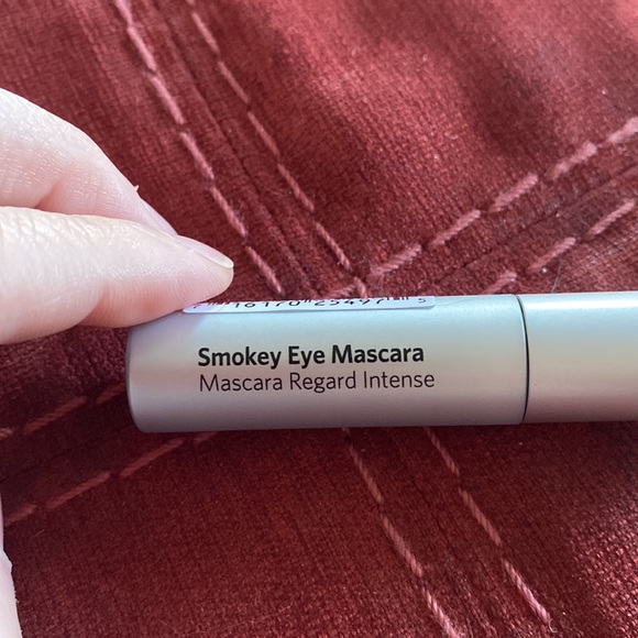 🆕BOBBI BROWN: Smokey Eye Mascara in Black- Deluxe Sample - Picture 4 of 4